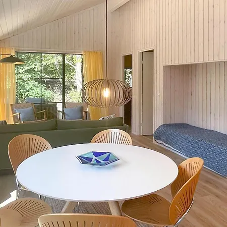3 Bedroom Lovely In Nykobing Sj Semesterbostad Holmstrup